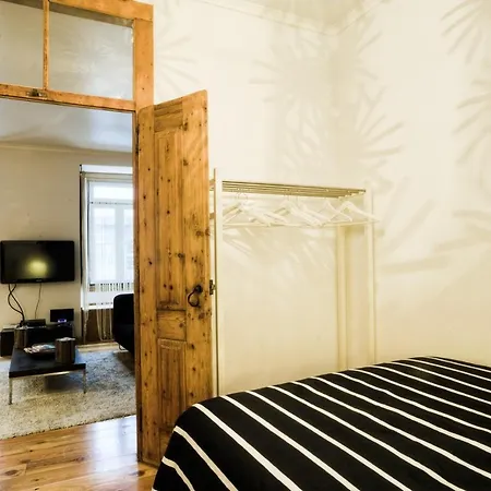 Bmyguest - Bairro Alto Charming Apartmán